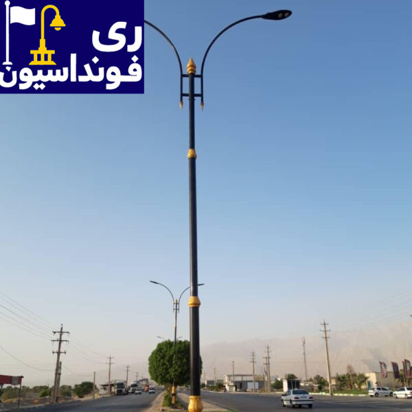 پایه چراغ خیابانی
